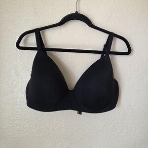 Victoria's Secret Infinity Flex Lightly Lined Wireless Plunge Bra Black  38DD